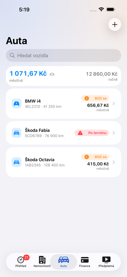 Seznam aut v Central Brain — BMW i4, Škoda Fabia a Octavia s měsíčními náklady a upozorněním na blížící se termíny.